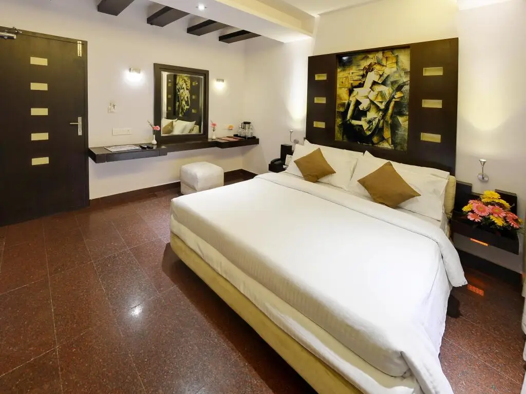 Hotel Gokulam Park — фото 1