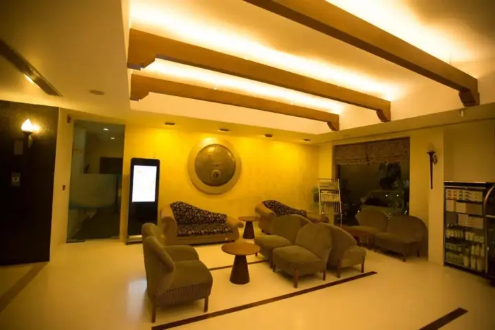 Гуруваюр: Hotel Devaragam