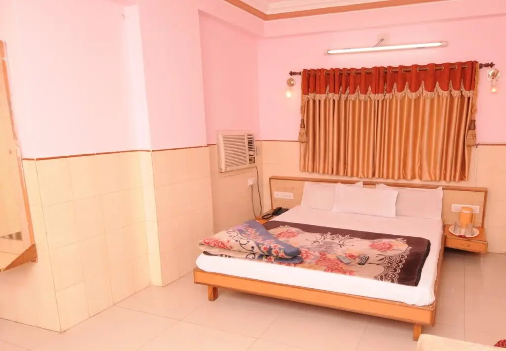 Ахмедабад: Capital O 10749 Hotel Neelkanth Bliss