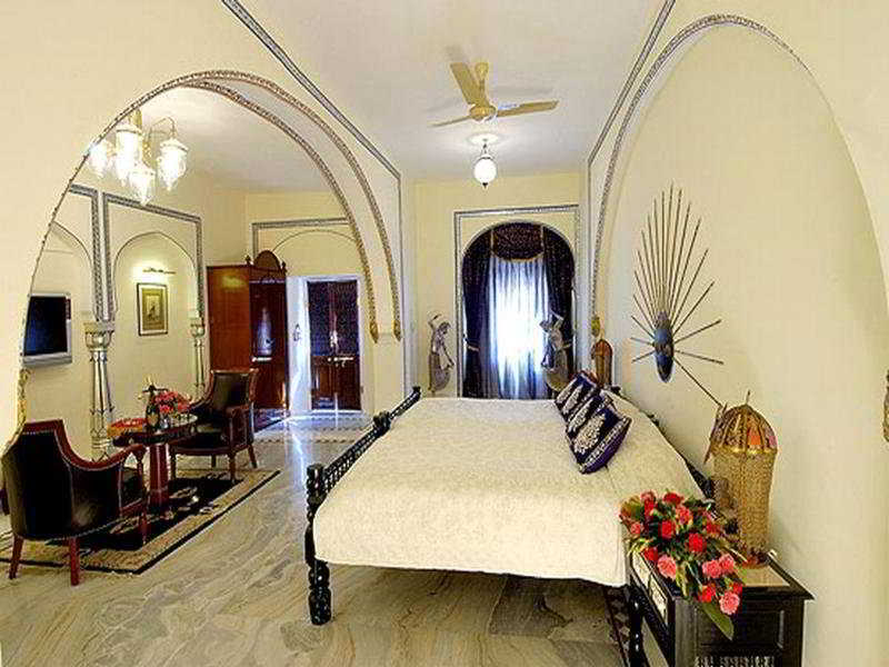 Джайпур: ADB Rooms Hotel Diana Palace