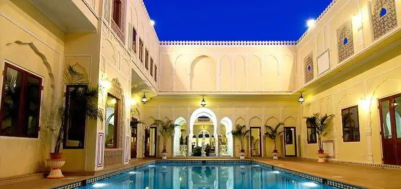 Джайпур: ADB Rooms Hotel Diana Palace