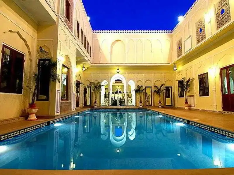 Джайпур: ADB Rooms Hotel Diana Palace