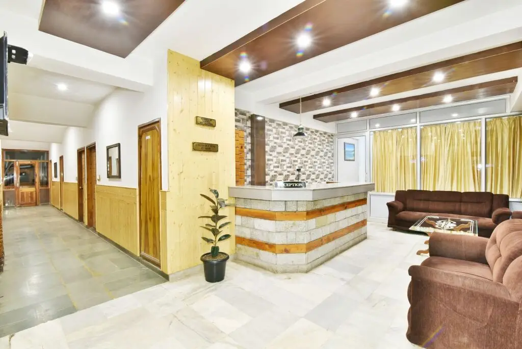 Манали: Hotel Devlok