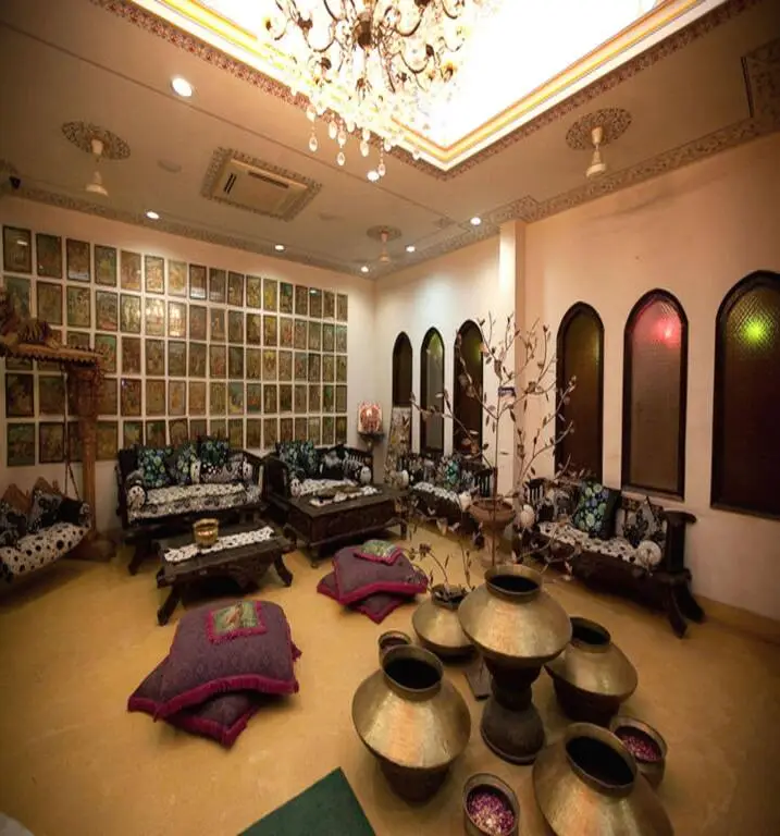 Нью-Дели: Jyoti Mahal A Royal Heritage Hotel - 5 Mins from New Delhi Railway station & 2Mins From Metro