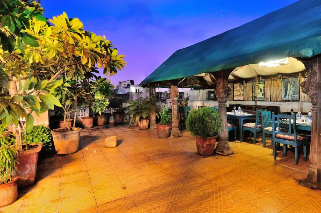 Нью-Дели: Jyoti Mahal A Royal Heritage Hotel - 5 Mins from New Delhi Railway station & 2Mins From Metro