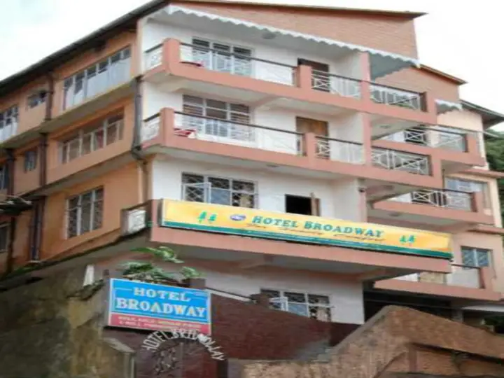 Дарджилинг: Hotel Broadway