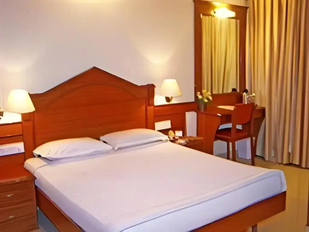Бангалор: Hotel Nandhini - Minerva Circle