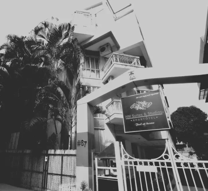 Бангалор: HM Suites & Studios