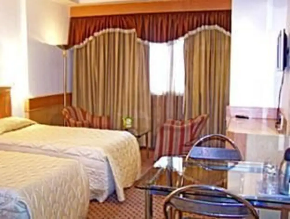 Бангалор: Hotel Nandhini St. Mark's Road