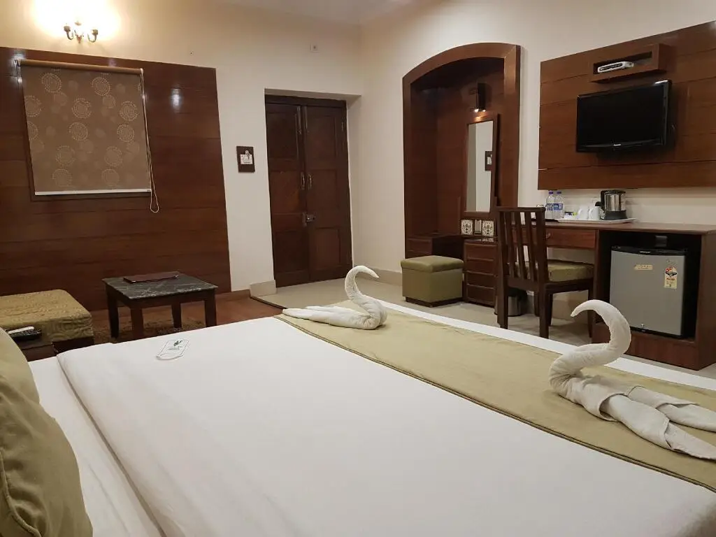 Праяградж: Hotel Harsh Ananda
