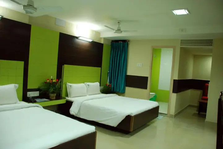 Пудучерри: MGR Regency Hotel