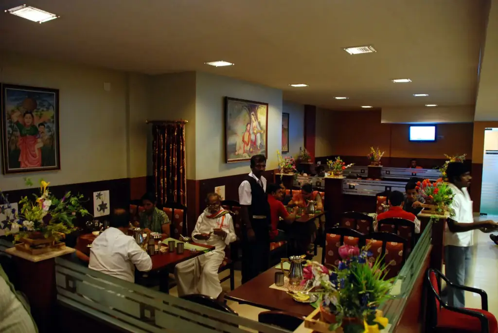 Пудучерри: MGR Regency Hotel