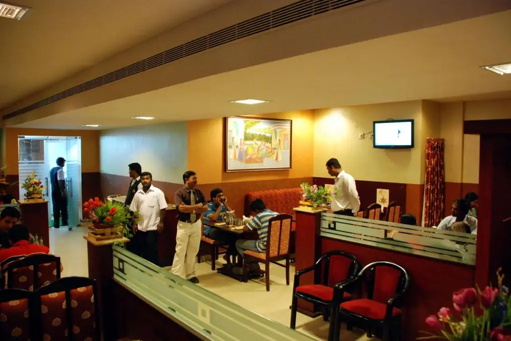 Пудучерри: MGR Regency Hotel