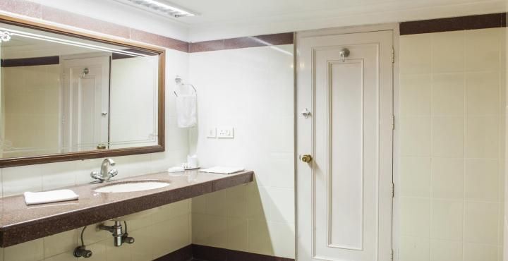 Зиракпур: Hotel Marc Royale