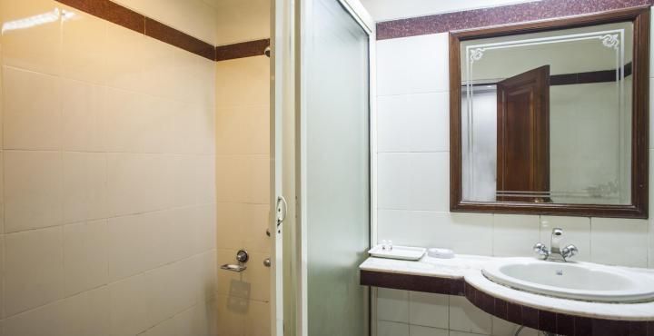 Зиракпур: Hotel Marc Royale