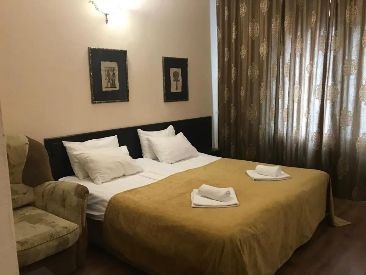 Эсто-Садок: Guest House Piramida