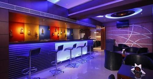 Бангалор: Krishinton Suites