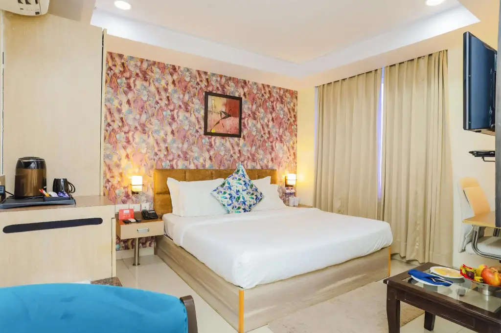 Бахадрабад: Hyphen Grand Hotel