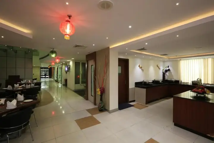 Нойда: Hotel Hyphen Noida