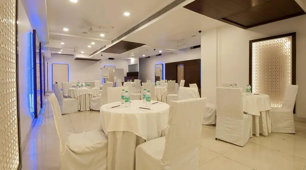 Нью-Дели: The Grand Vikalp by Saga Hotels