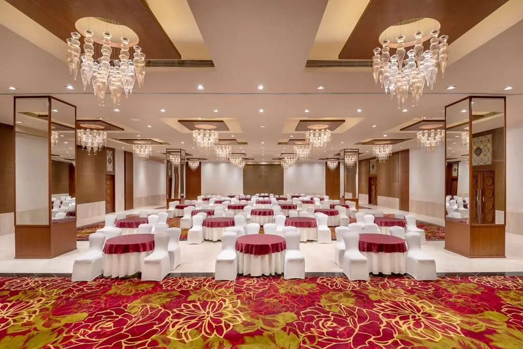 Салем: Radisson Salem