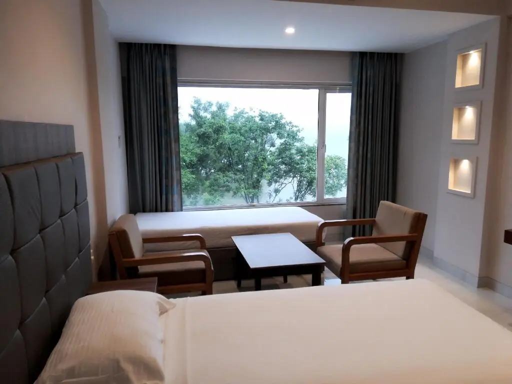 Лонавала: Lake View Resort
