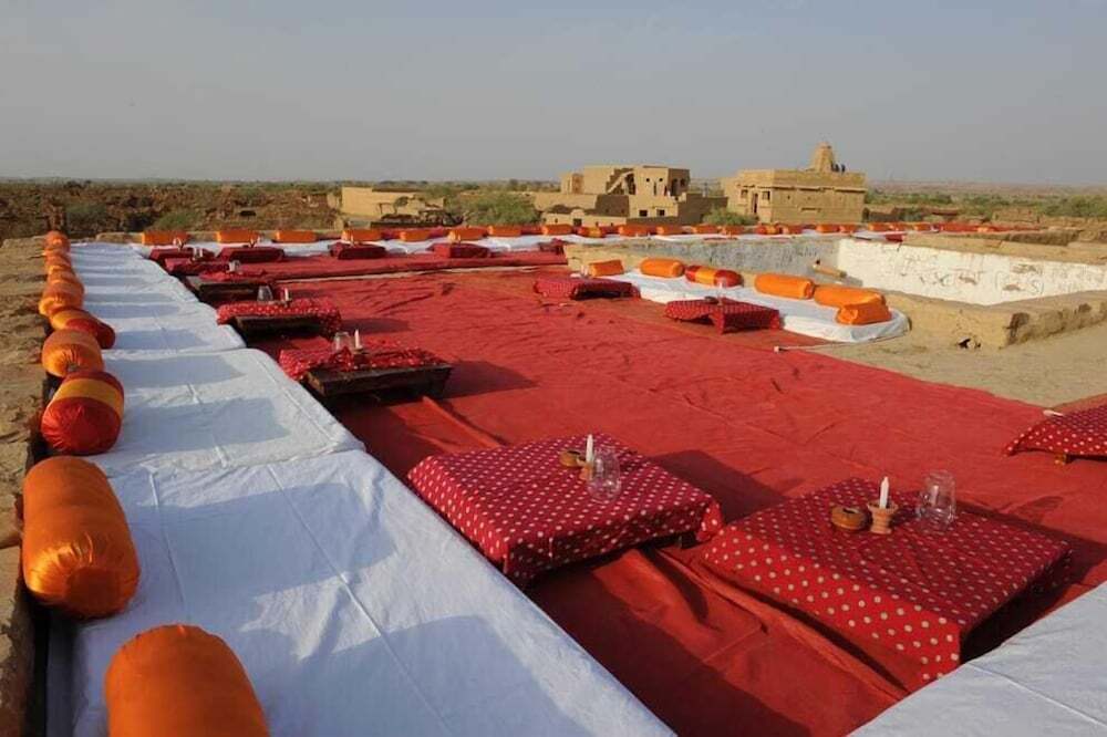Джайсалмер: Royal Desert Camps