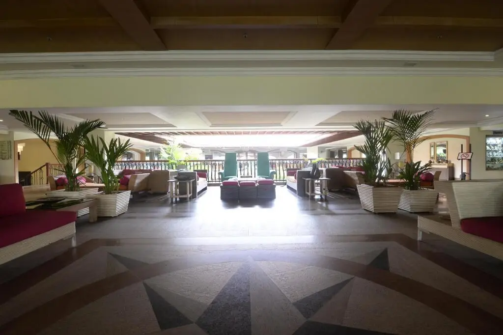 The Zuri White Sands, Goa Resort & Casino — фото 1