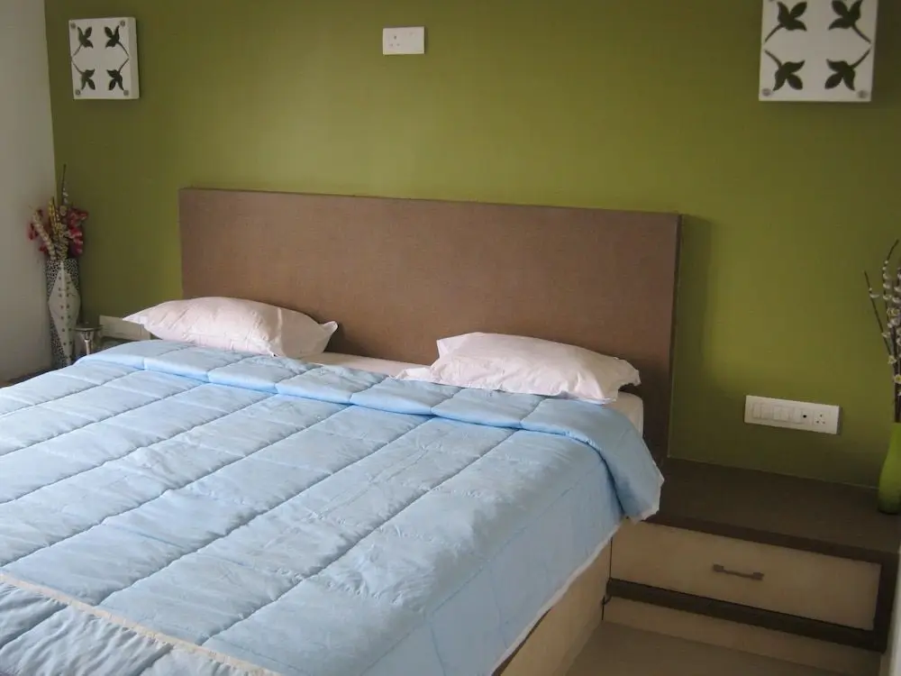 Ути: Anmols Impex cottage