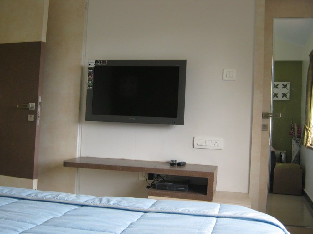 Ути: Anmols Impex cottage