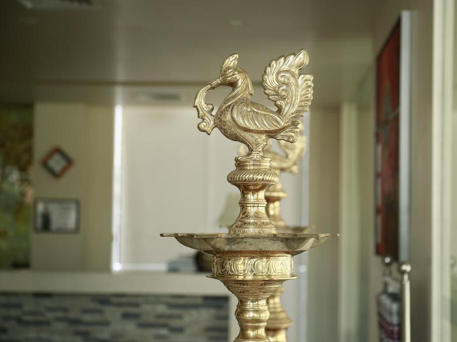 Пунди: Sara Regency