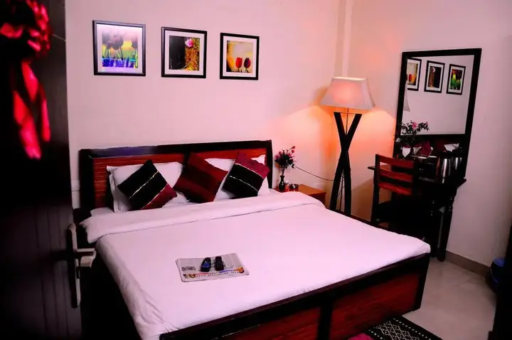 Нью-Дели: The Eden Hotel