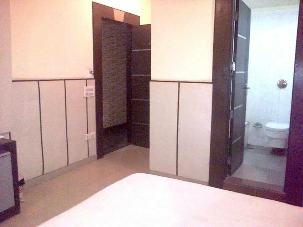 Нью-Дели: Fabhotel Spb 87
