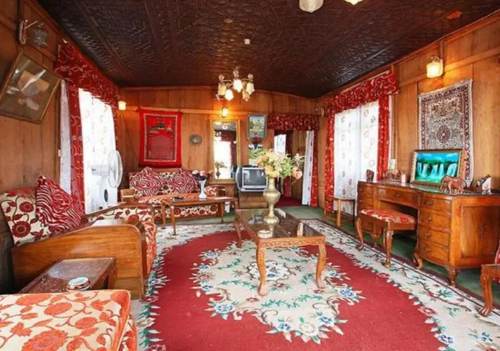 Шринагар: New Lucky Star Group of Houseboats