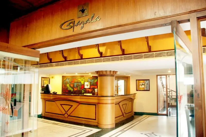 Перумал Ковил Пати: Hotel Gazala