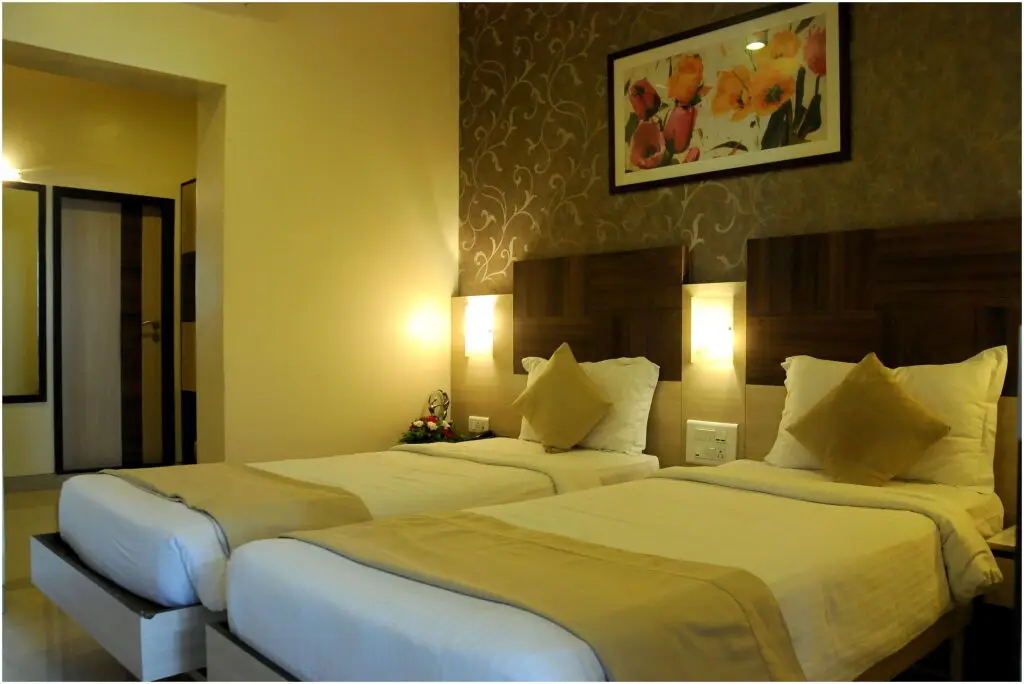 Пуна: Hotel Madhav International