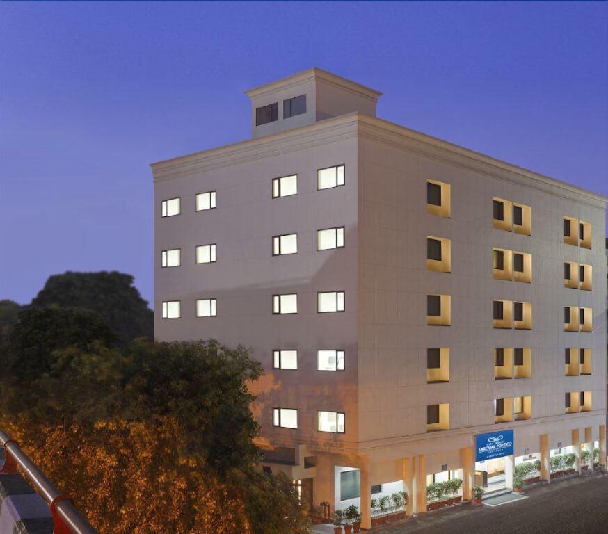 Лудхиана: City Heart Sarovar Portico