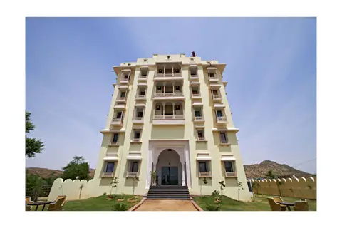 Satyam Palace Resort — фото 1