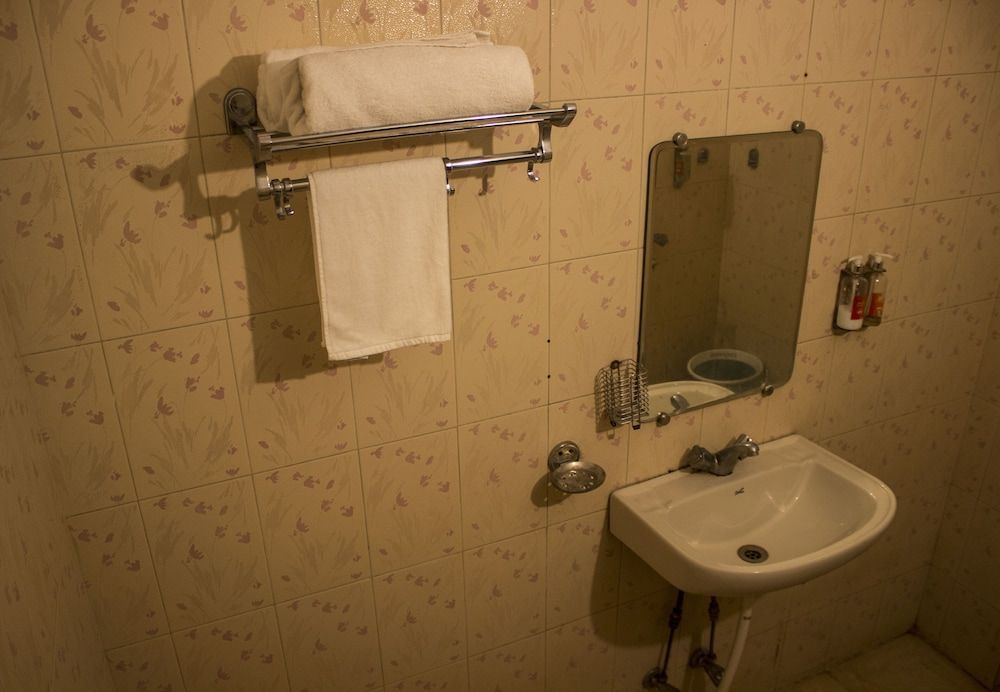 Варанаси: Hotel Atithi Satkaar