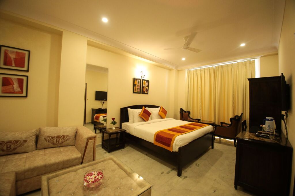 JD Hotel Four Boutique — фото 1