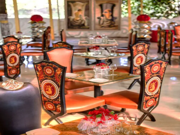 carousel image 3