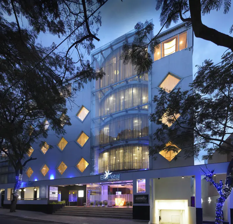 BluPetal - A Business Hotel — фото 1