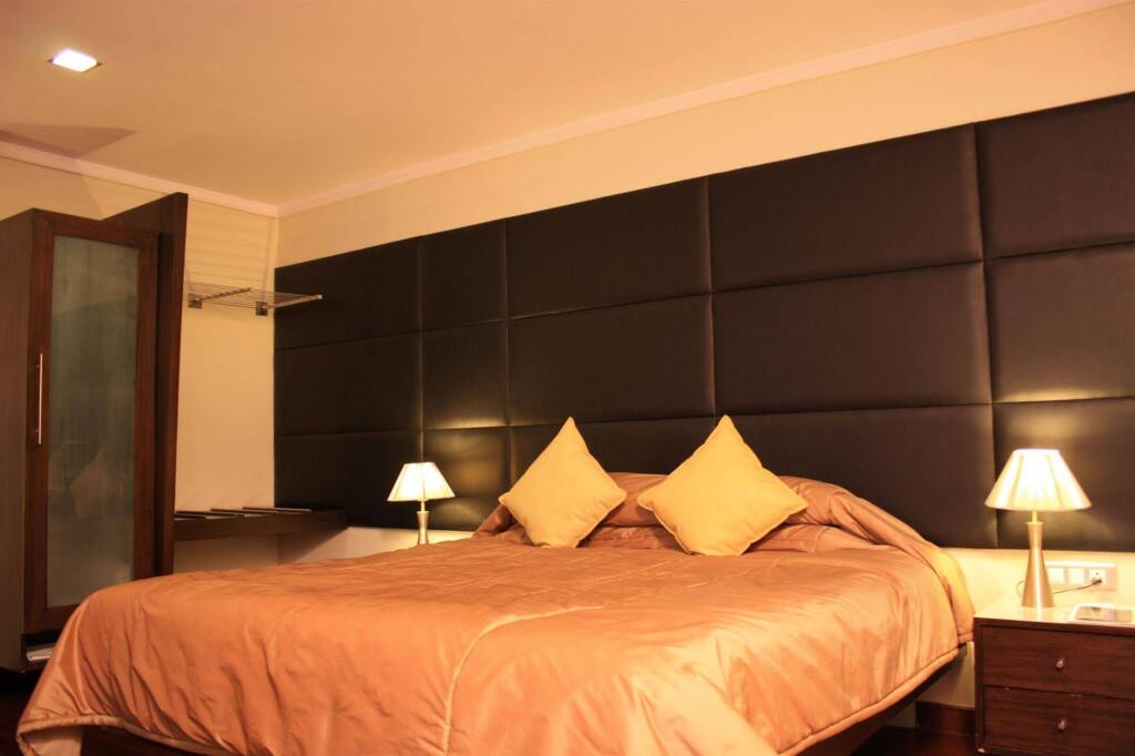 Бангалор: 37th Crescent Hotel