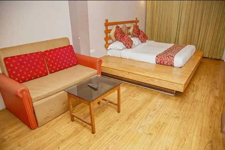 Ути: Hotel Maneck Residency