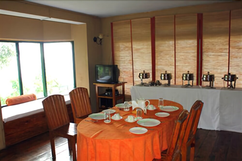 Наинитал: V Resorts Ramgarh Cottage