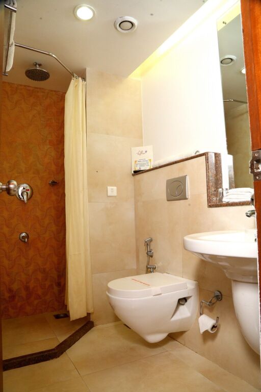 Мангалур: Srinivas Saffron Hotel