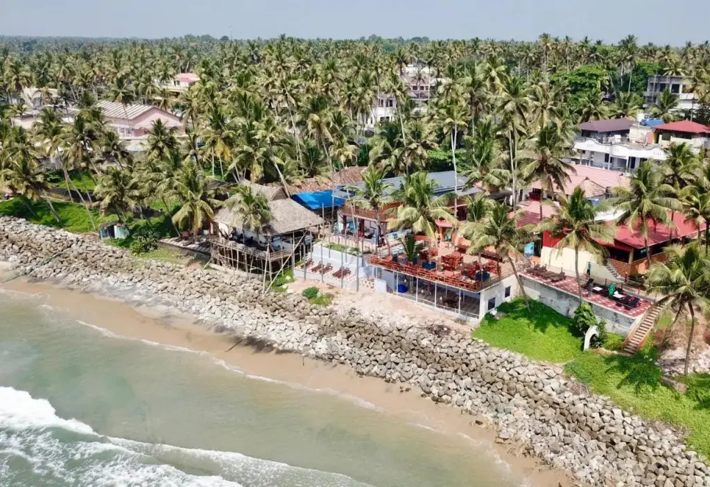 Варкала: Black Beach Resort