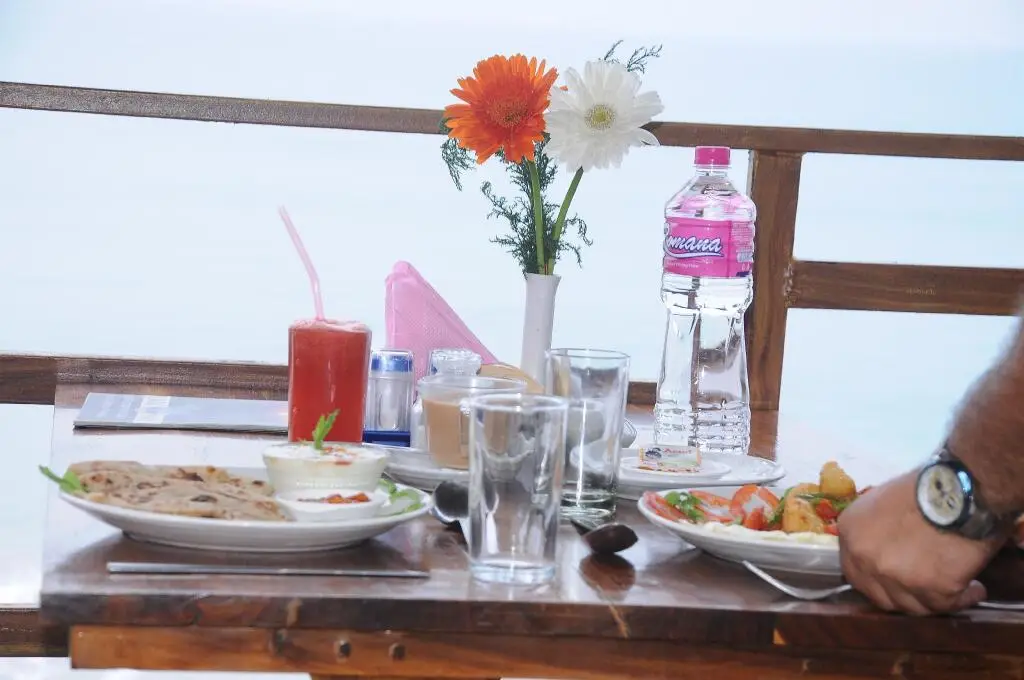 Варкала: Black Beach Resort