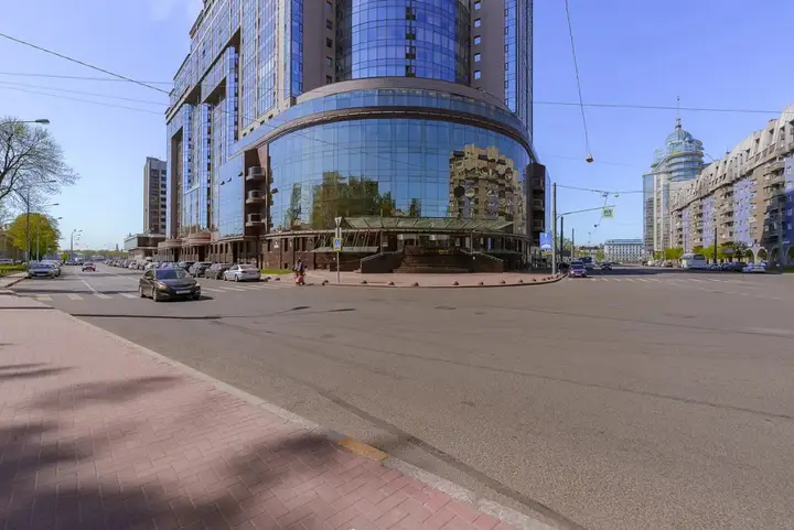 Санкт-Петербург: Апартаменты Сутки Рент Монблан. Завтрак на террасе
