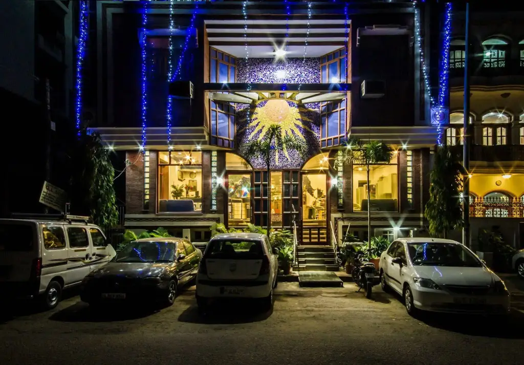 Нью-Дели: The Sun Court Hotel Yatri